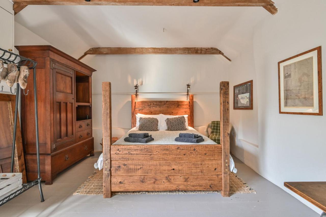 The Bothy - A Cosy Little Rustic Barn Holiday home *